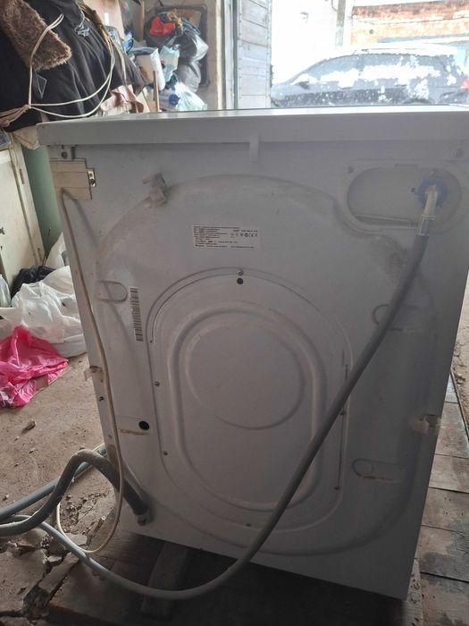 Пральна машина INDESIT під ремонт або на запчастини