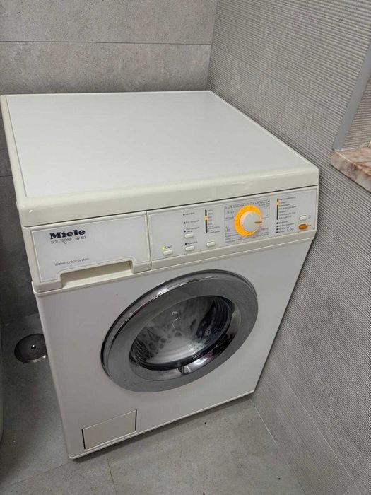 Máquina Lavar Roupa da Míele Softtronic W413