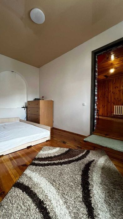 Продам половину будинку на Богунії, овремий двір! Без Комісії!