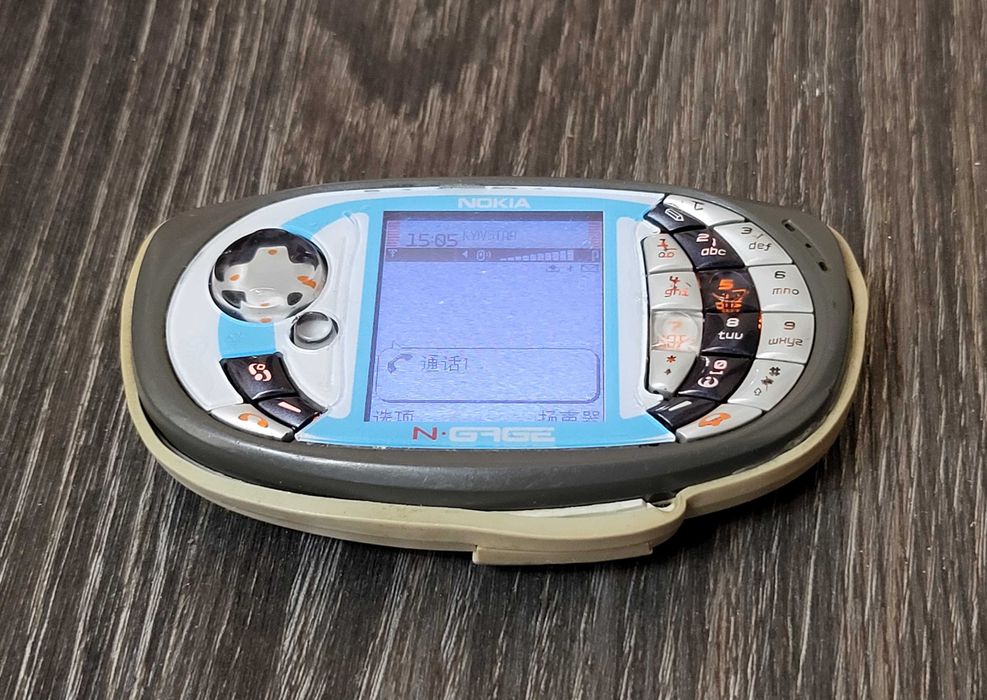 Продам Nokia n-gage qd