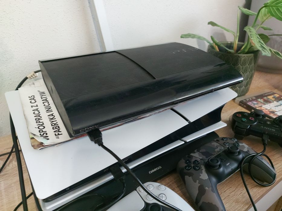 Sony PlayStation 3 najnowszy model wszystko sprawne