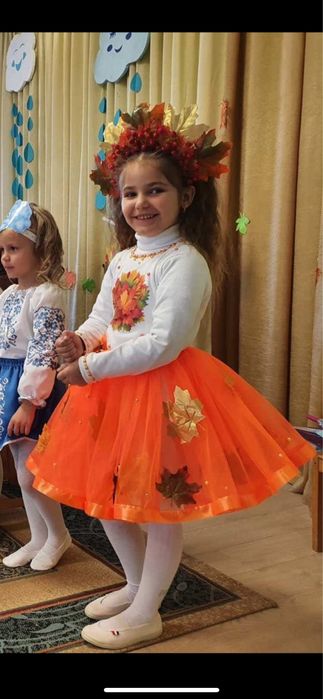 Продамо костюмчик  Осені