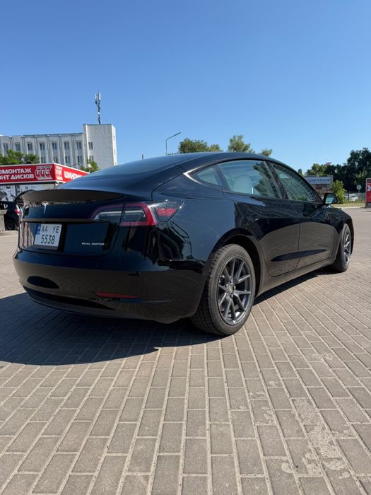 Tesla model 3 2022 AWD