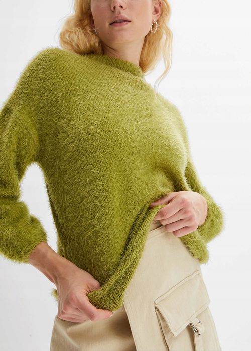 B.P.C włochaty sweter zielony z przędzy piórkowej włochaty 36/38.