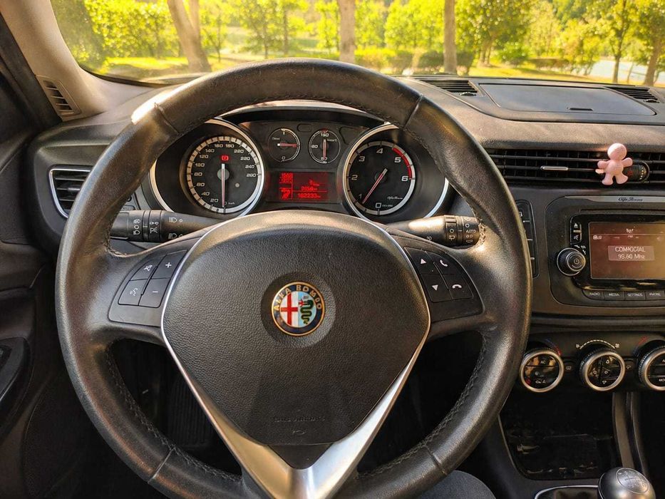 Alfa Romeo Giulietta 1.6 Ecrã Restyling