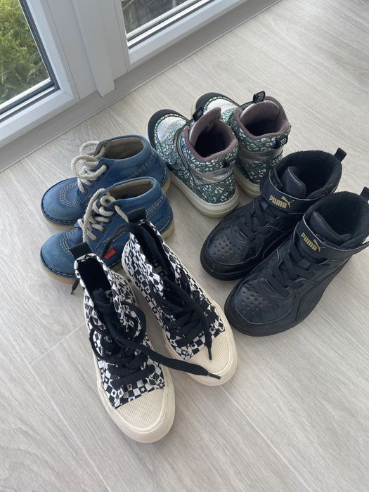 Взуття на дівчинку