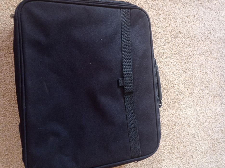 Сумка для ноутбука.