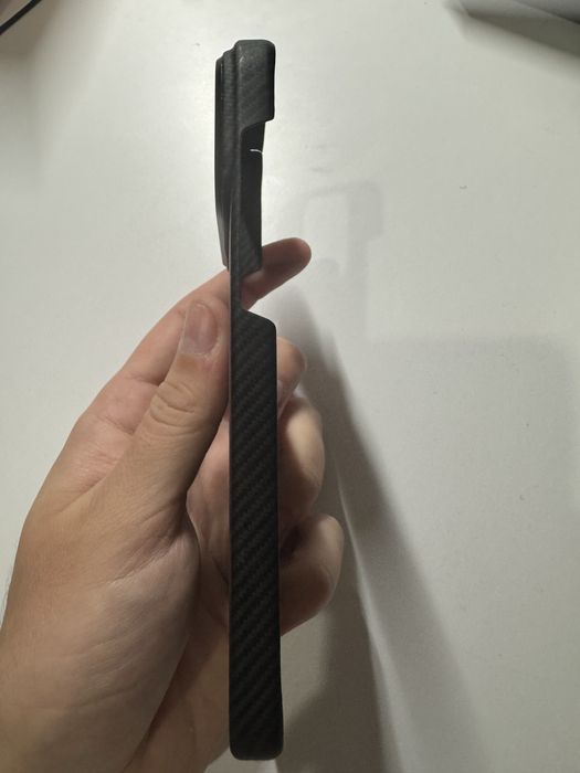 Чехол  Proove Carbon Black на 18 Pro Max/17 Pro Max
