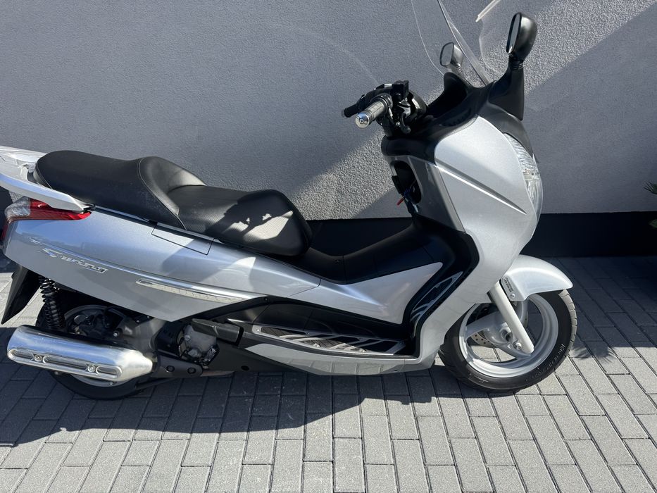 Honda S Wing 125 cc. ABS