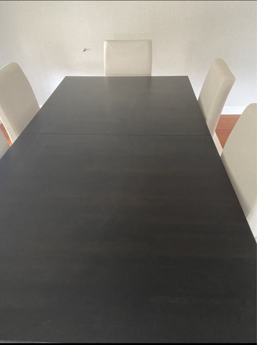 Mesa de jantar extensível