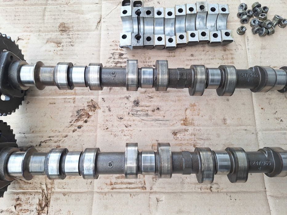 Wałki rozrządu ssący i wydechowy BMW e36 z3 M44B19 oryginalne