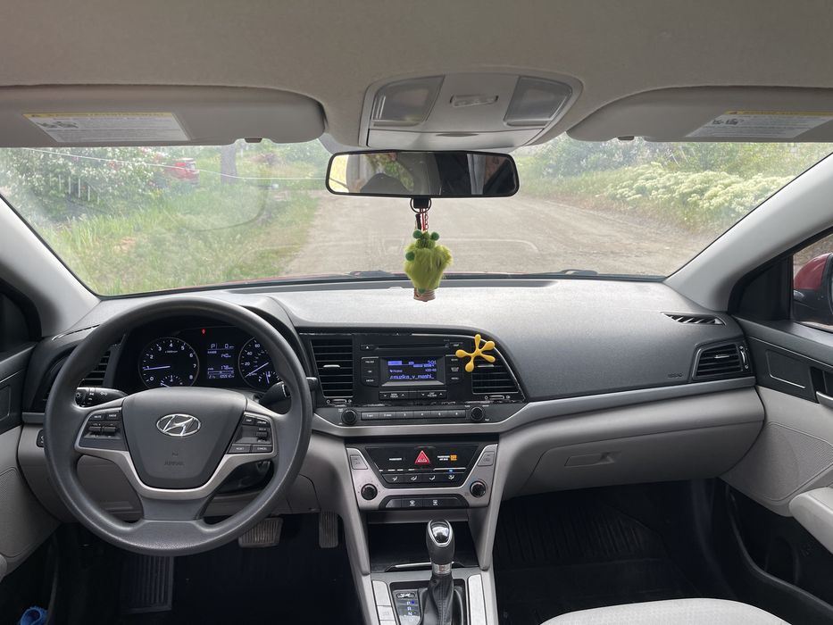 Hyundai  Elantra