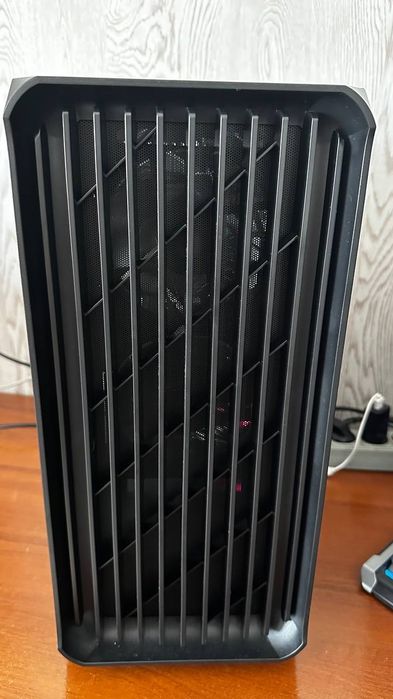 Мошьний системник Ryzen 7 5700 32gb RTX 4060 ssd m2 1000