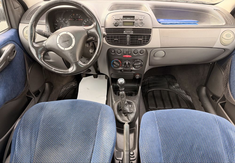 FIAT PUNTO 1.2 i - 1 DONO