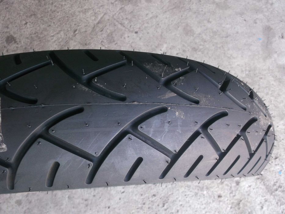 opona MU85 B16 77H Metzeler Me880 Matrathon 140/90-16 Nowa chopper r16