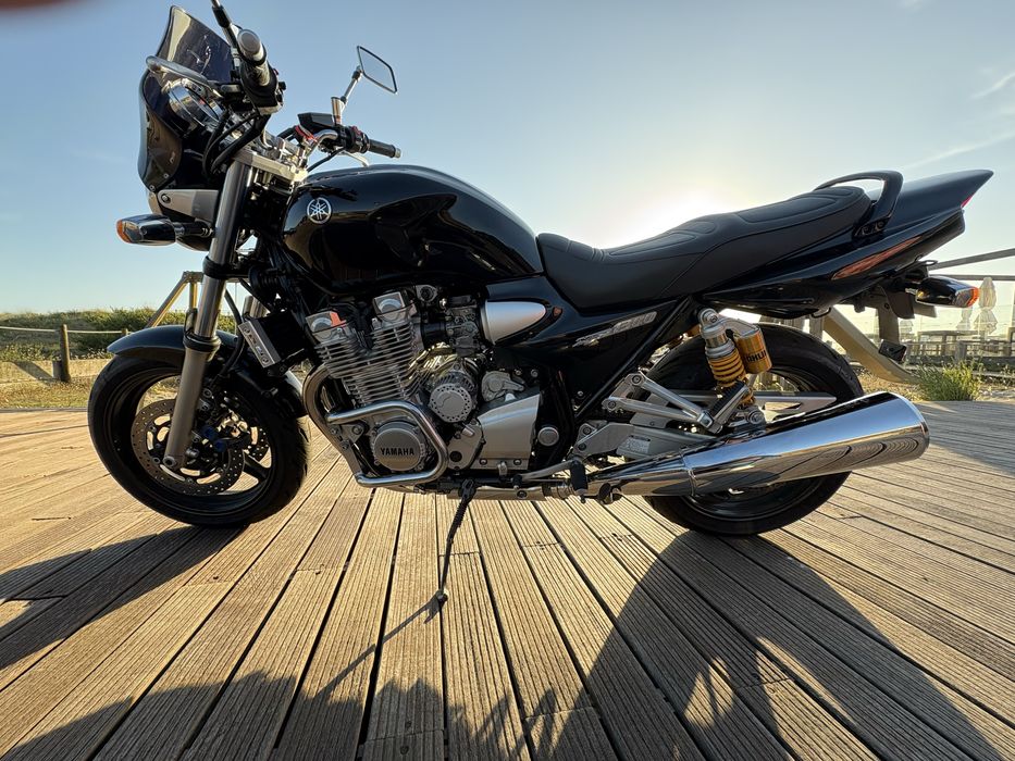 YAMAHA XJR 1300 - como nova e 100% original
