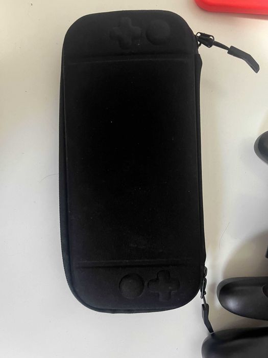 Zestaw Nintendo Switch V2 + karty microsd + pad + dodatki