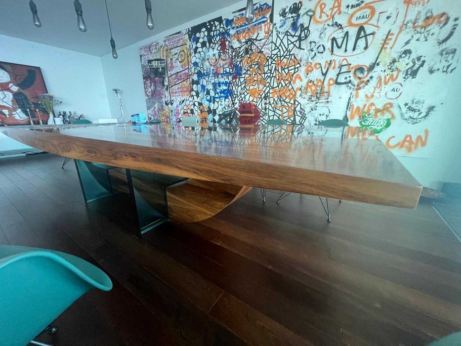 Mesa de jantar madeira maciça e vidro