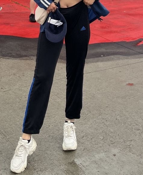 Spodnie dresowe Adidas