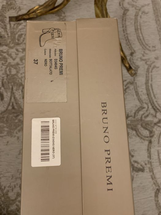 Bruno Premi skórzane botki na obcasie włoskie z ćwiekami ćwieki skóra