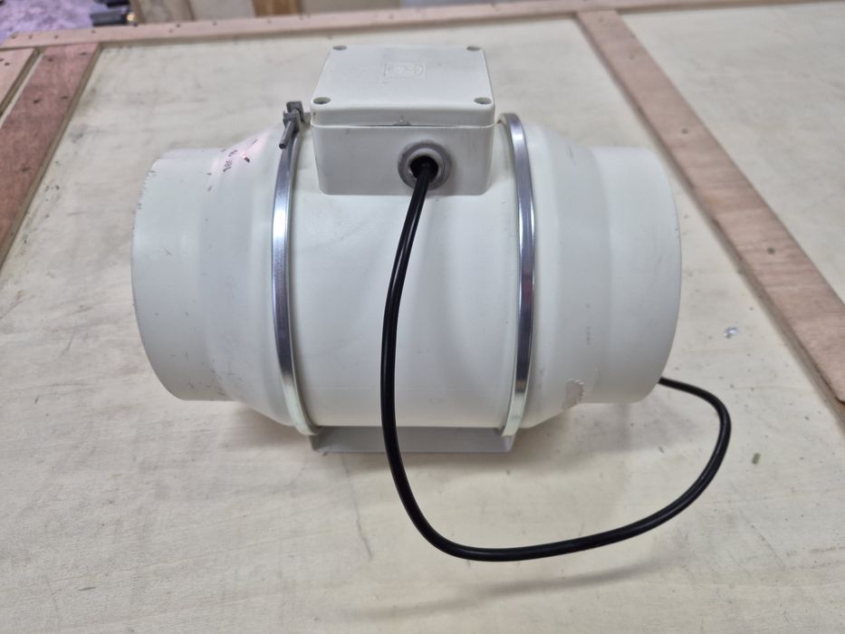 Wentylator Kanałowy 160 mm S&P TD 500/160 560 m3/h Trójbiegowy