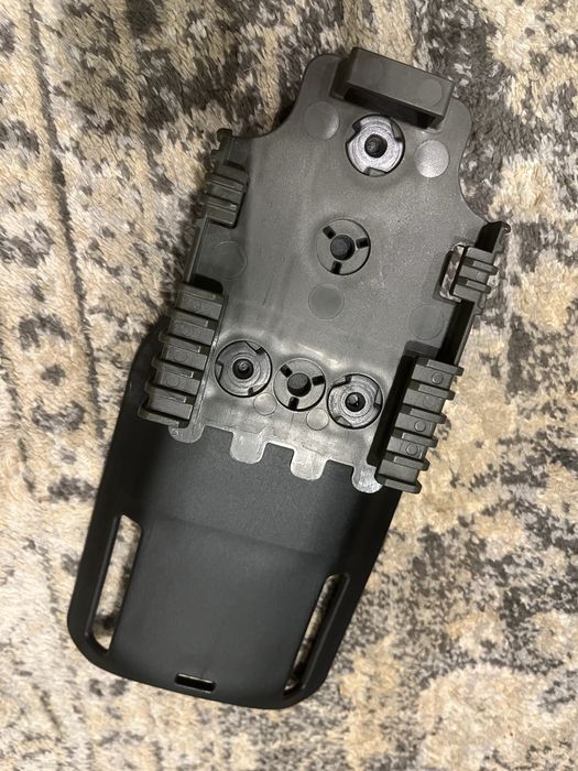 Safariland montaz kabury niski qls