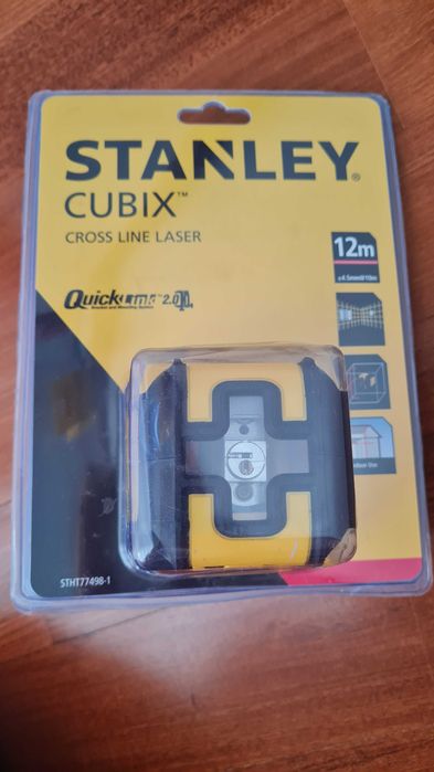 Laser krzyżowy STANLEY Cubix STHT77498-1 plus statyw 150cm