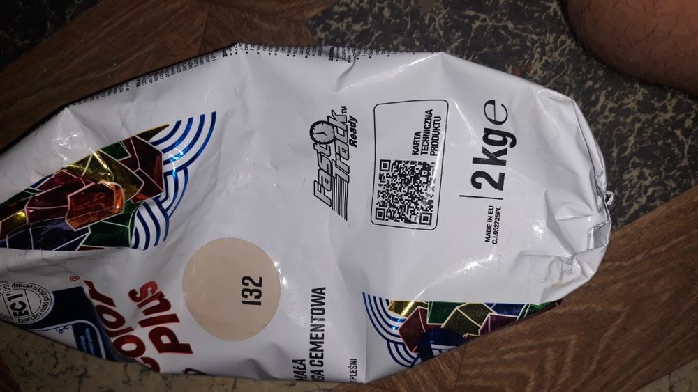 Fuga ultracolor plus Mapei kolor 132