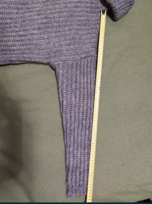 Женский теплый свитер