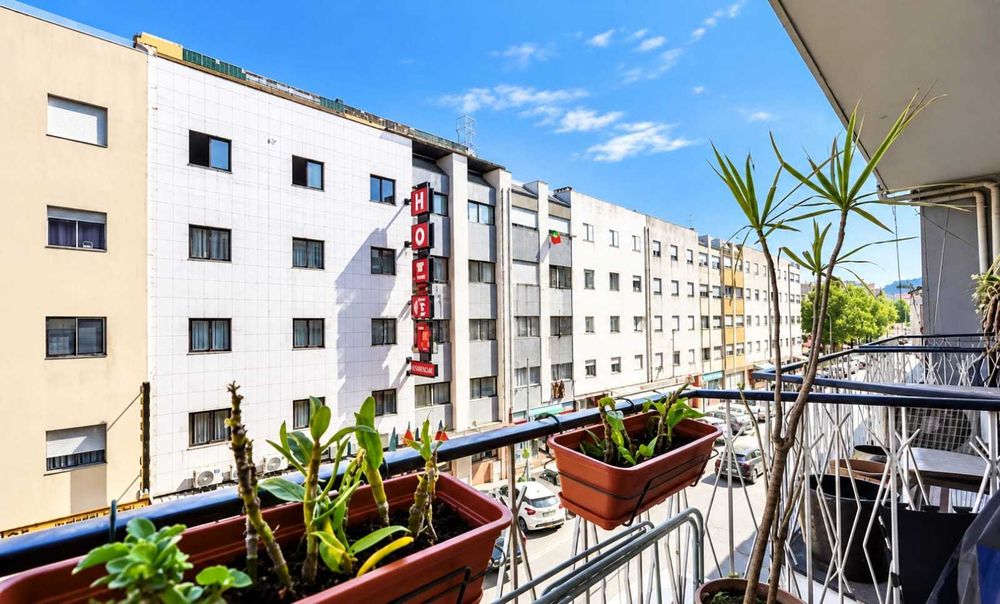 Sensacional apartamento na Rua Conselheiro Lobato - São José de São Lázaro - Braga