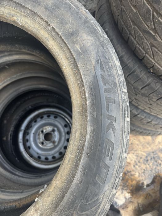 215/55R17 Falken
