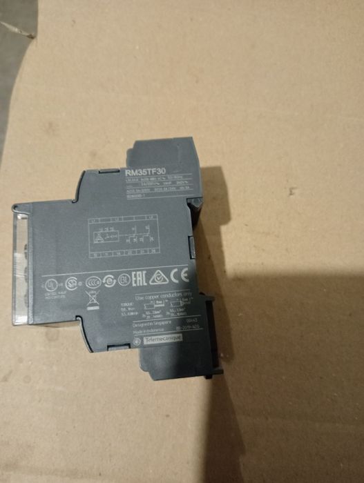 Реле фаз Schneider RM35TF30 2шт