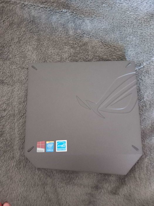 Computador Gaming ASUS ROG GR6