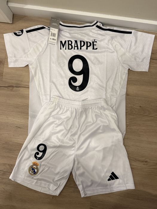 Kits e camisolas futebol