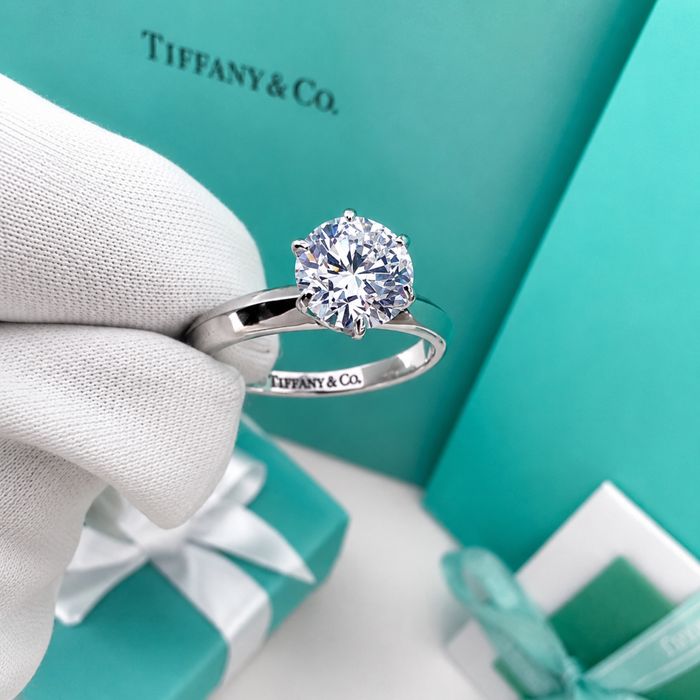 Каблучка в стилі Tiffany & Co. золото 585, діамант 1.03 ct IGI D/VS1, розмір 17