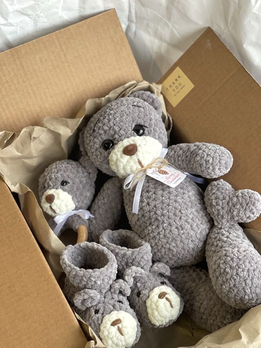 Вʼязані іграшки ручної роботи