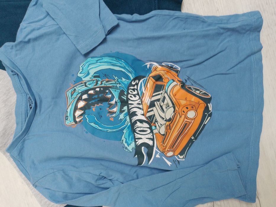 Zestaw hot wheels bluza i bluzka rozm 110