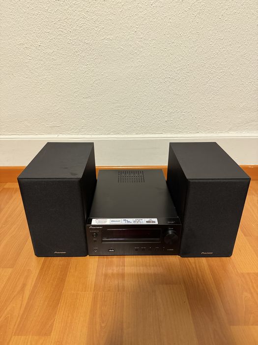 Pioneer RECEIVER SYSTEM 50 / 60 Hz 20 W model X-HM26D