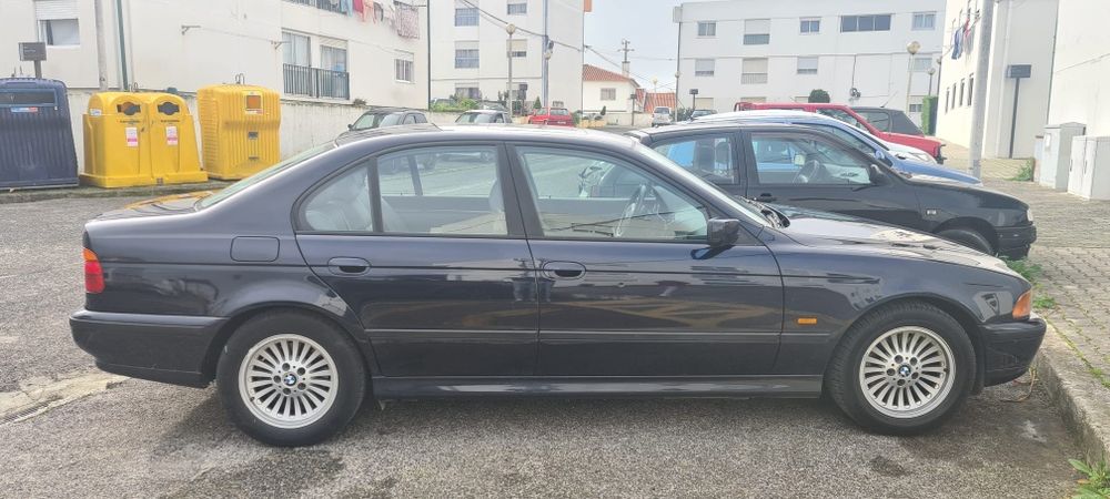 BMW 520i em ótimo estado pouco rodado