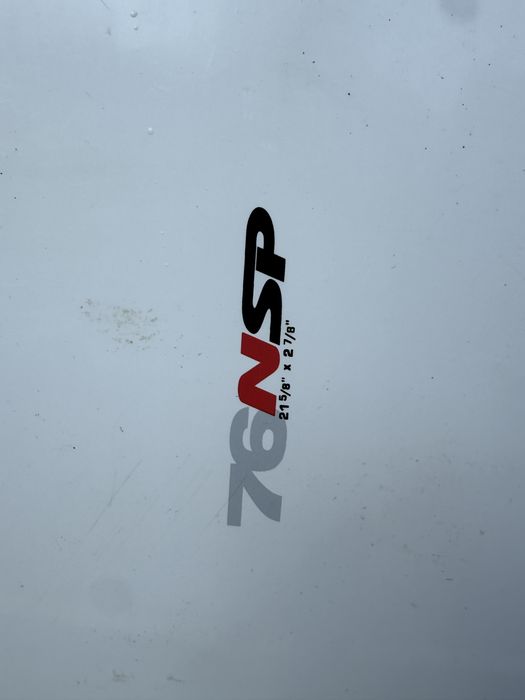 Prancha de surf NSP 7’6 em muito bom estado. Oferta de saco