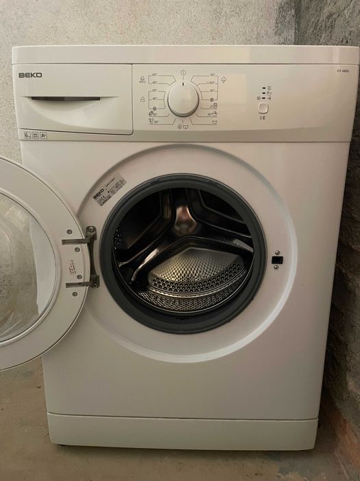Máquina lavar roupa 6 kg Beko EV 6800