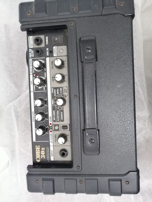 Roland Cube 30x Coluna amplificador