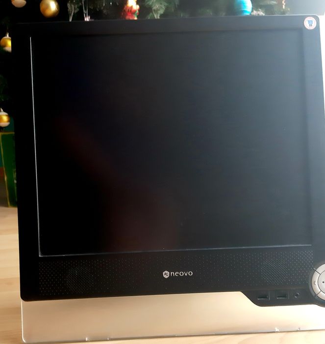 Monitor NEOVO M17