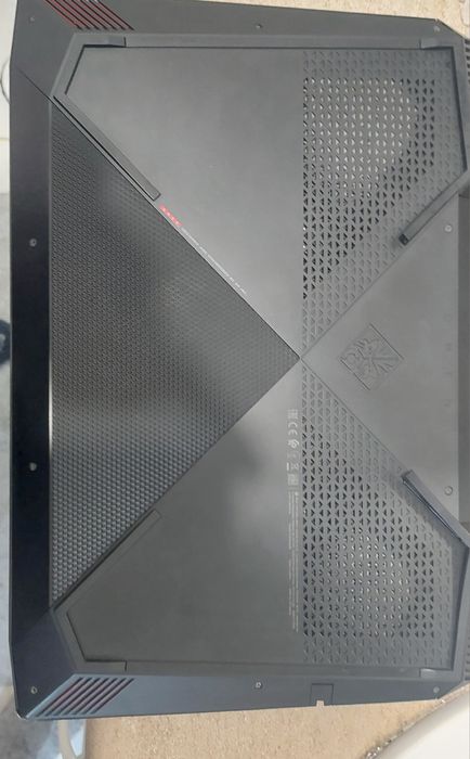 Omen by HP laptop 15 ce0xx