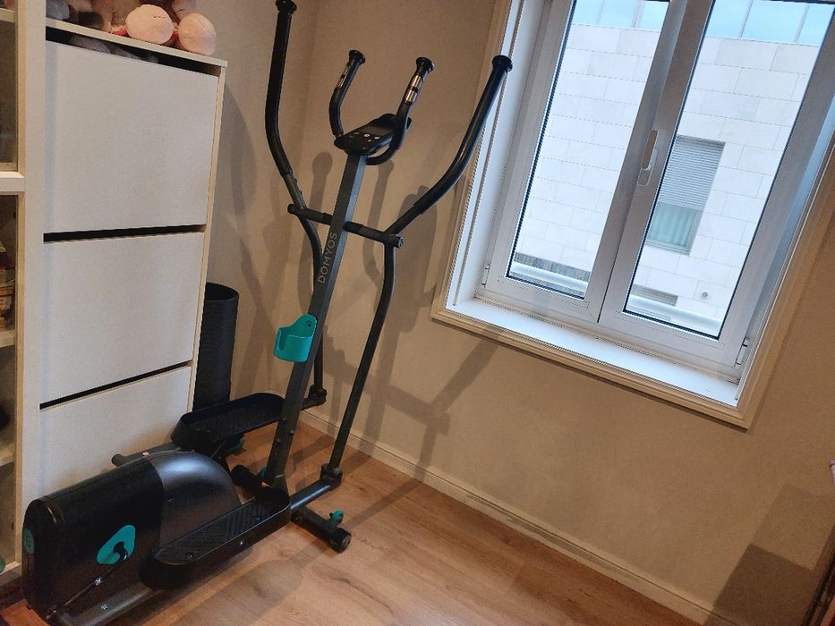 Elíptica Domyos em bom estado