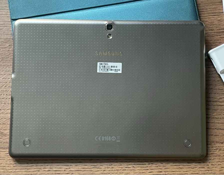 Tablet Samsung SM-T805 Tab S10.5 16GB Amoled, oryginalne etui komplet