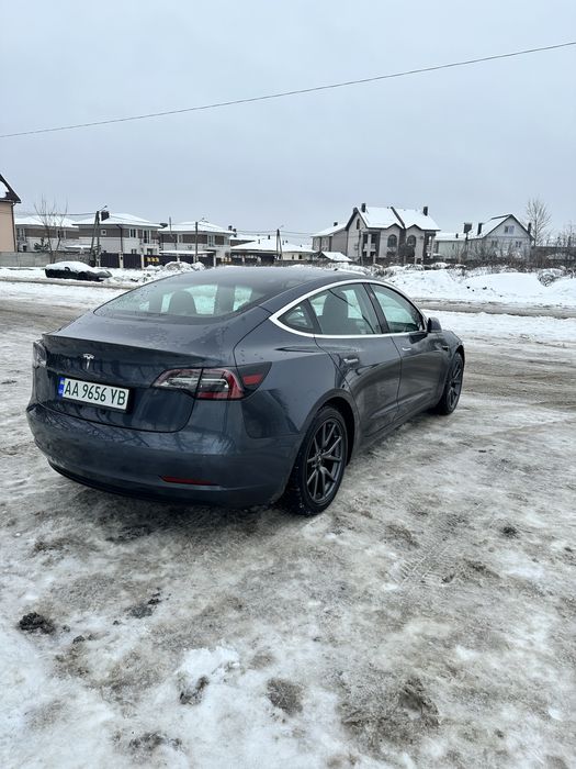 Tesla model 3 Long Range