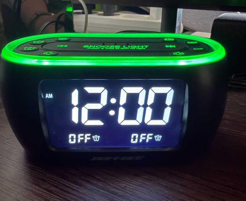 Радиобудильник BUFFBEE Glow, с LED подсветкой,  FM-радио