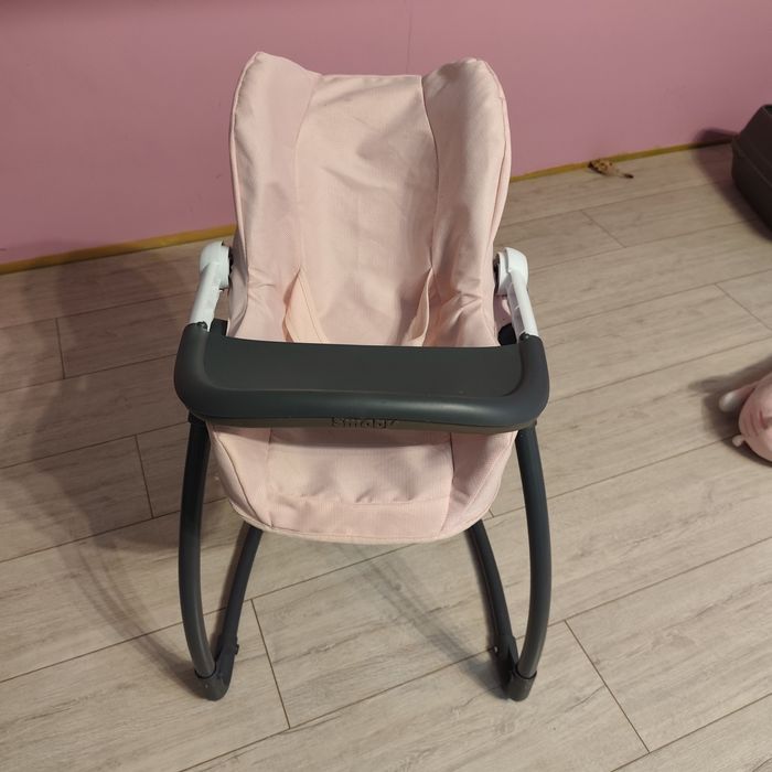 Krzesełko , nosidełko oraz Bujaczek dla lalek