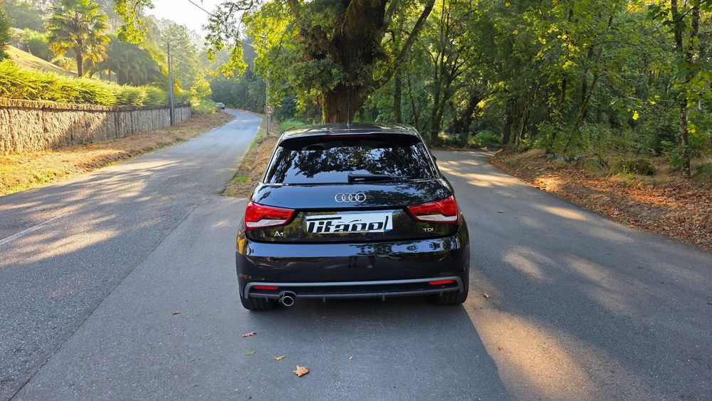 Audi A1 Sportback 1.6 TDI S-line S tronic foto 5